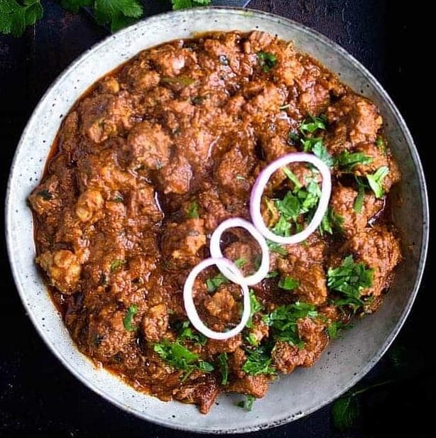 Lamb Rogan Josh, party tray catering selection at India Oven in Auburn