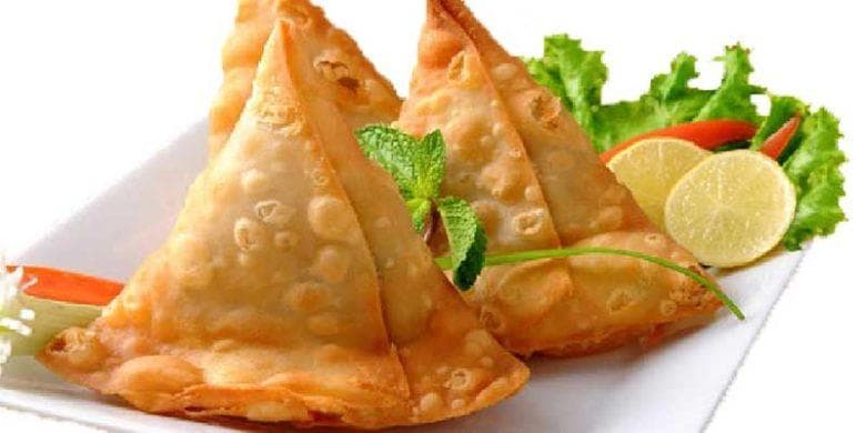 VEGETABLE SAMOSA, served at India Oven Elk Grove